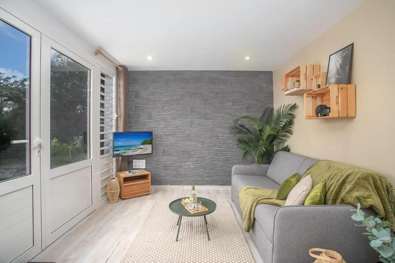 Au Roseau Des Indes Appt Avec Piscine Jardin Et Fibre location