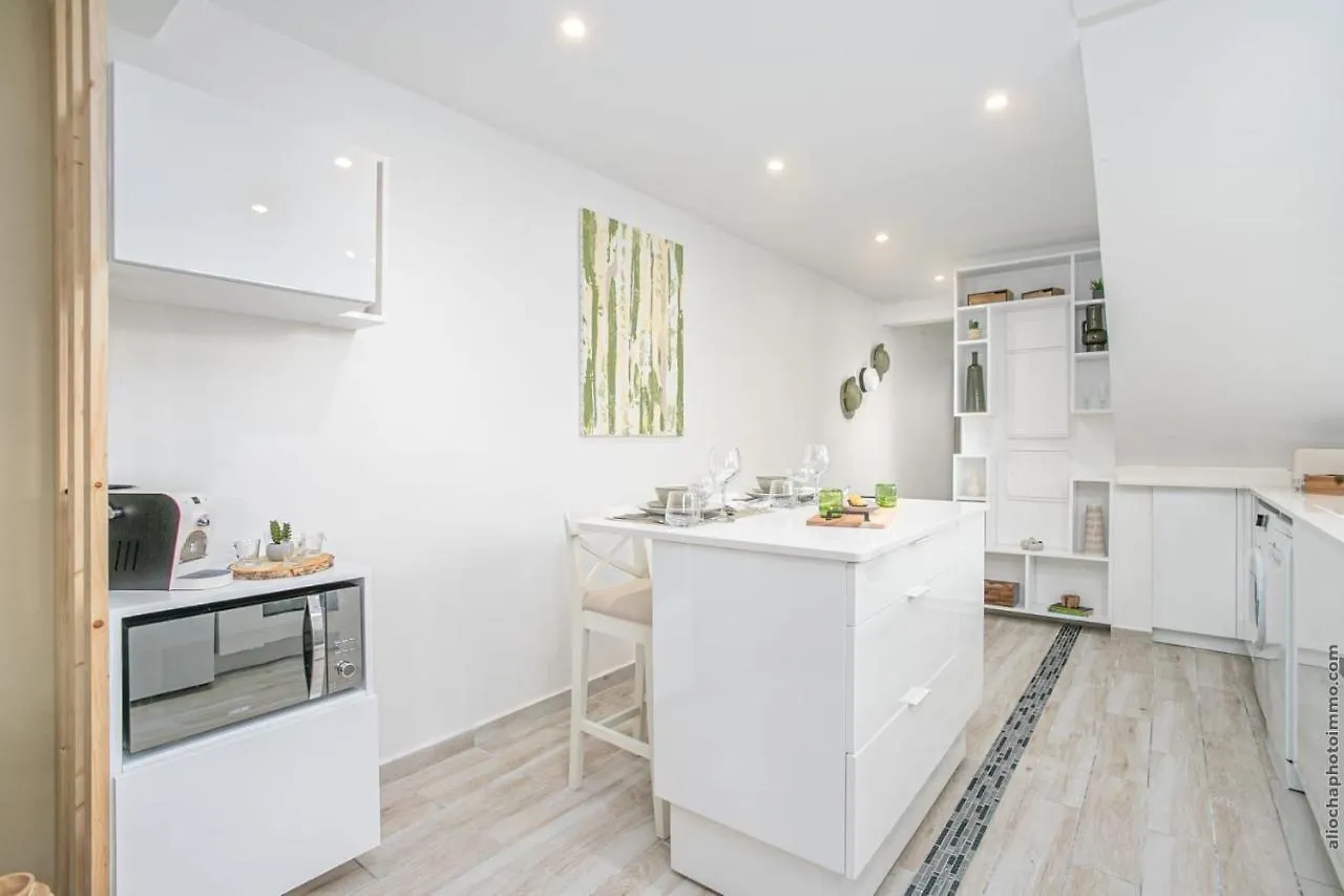 Au Roseau Des Indes Appt Avec Piscine Jardin Et Fibre Apartment Les Trois-Ilets